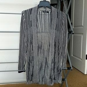 Nic + zero artistic patterns sweater size xs new